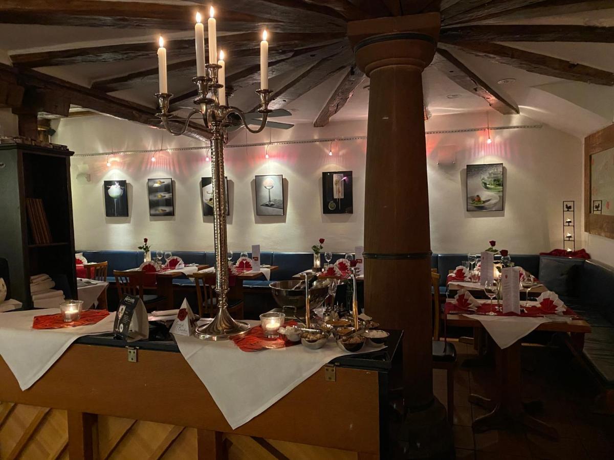 Marktplatzhotel - Restaurant Tafelspitz Weinheim Bagian luar foto