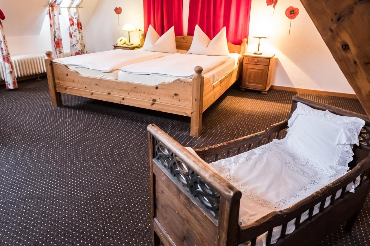 Marktplatzhotel - Restaurant Tafelspitz Weinheim Ruang foto
