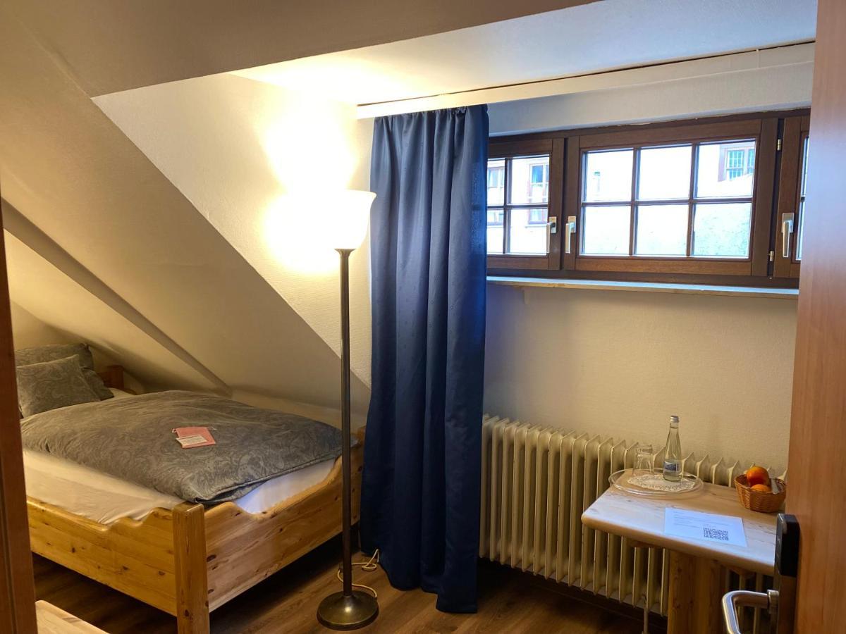 Marktplatzhotel - Restaurant Tafelspitz Weinheim Bagian luar foto