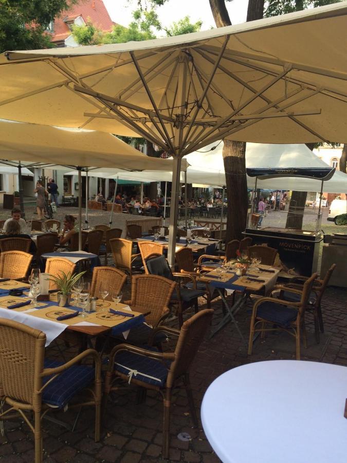 Marktplatzhotel - Restaurant Tafelspitz Weinheim Bagian luar foto